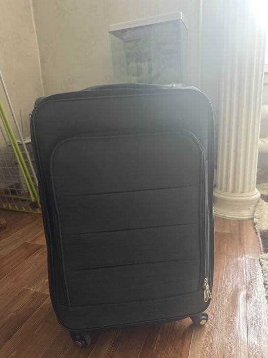 Продам  новый Чемодан