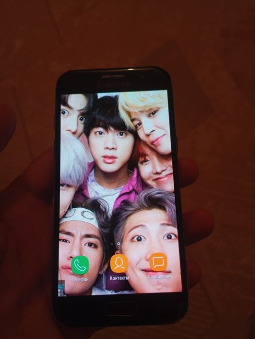 Продам телефон Самсунг