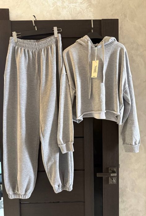 Спортивный костюм