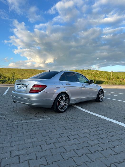Vand /Schimb  Mercedes c200 w204