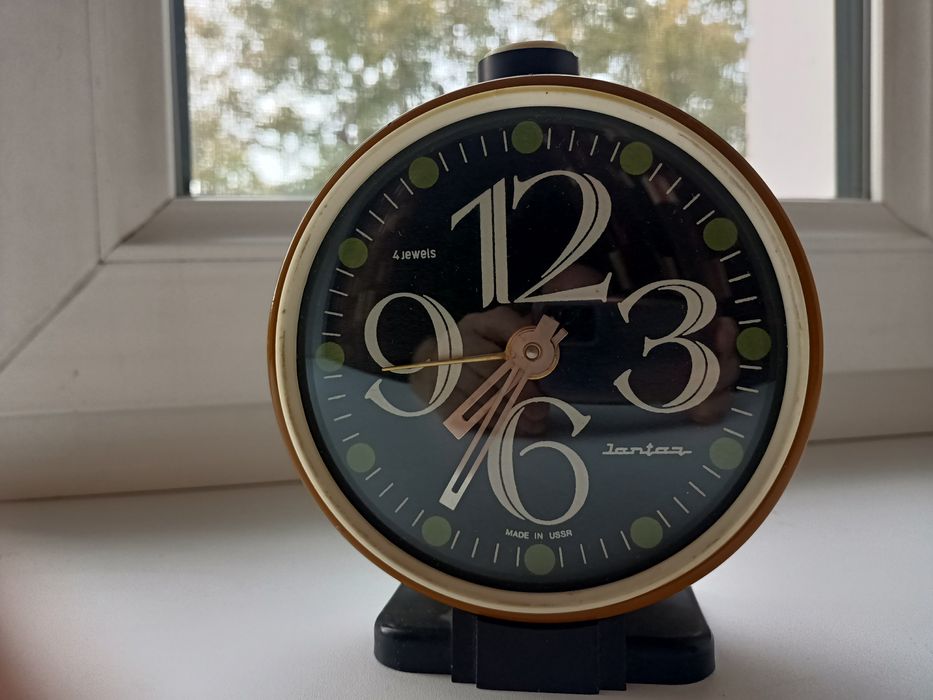 будильник производство ссср