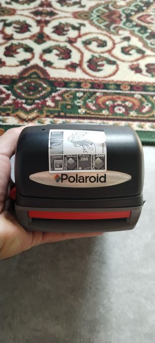 Продаётся фотоаппарат Polaroid 790