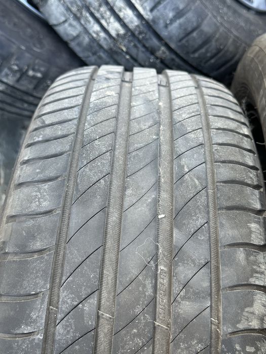 205/55/16  мишелинки 2 броя 2 броя са друга марка