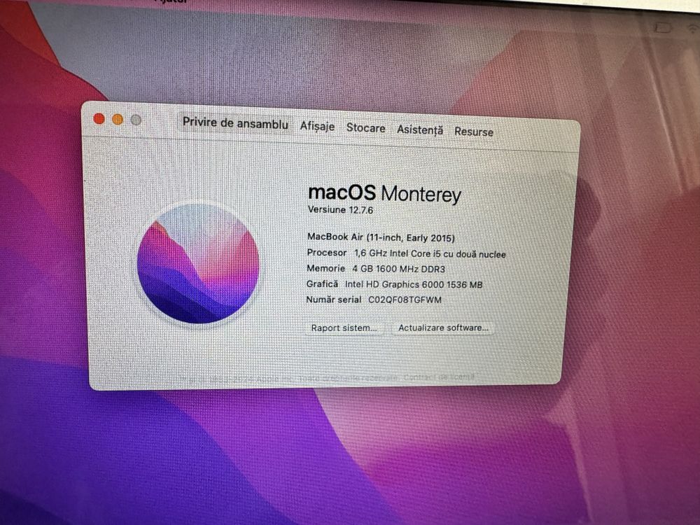 Macbook 11”  2015 a1465 i5 4gb ram ssd 120
