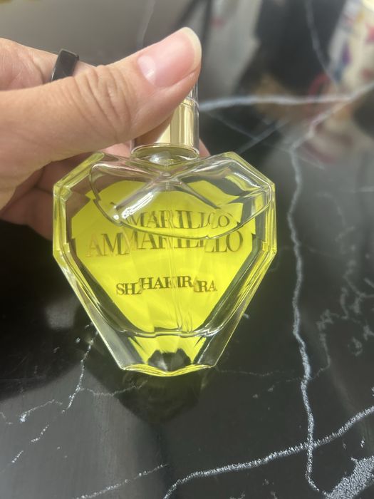 Продам парфюм женский