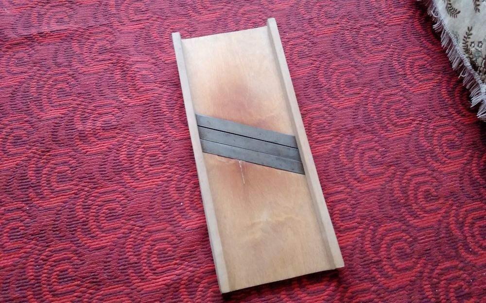 Продам шинковочную доску