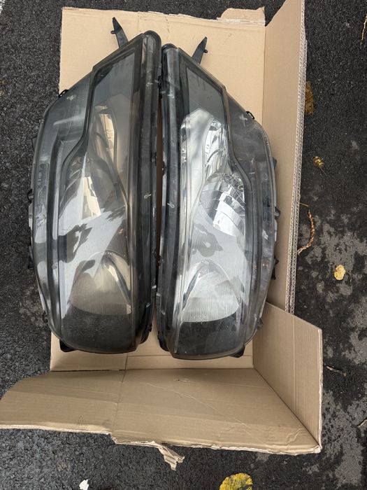 Far stanga,far dreapta pentru Iveco Daily 2016,originale,fara defecte