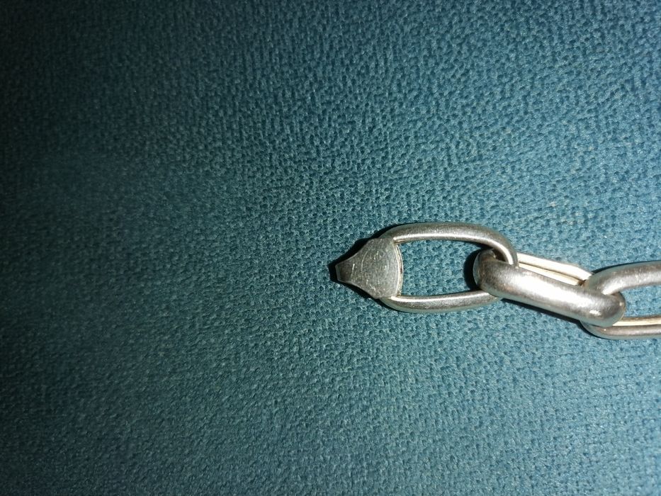 Масивна сребърна гривна