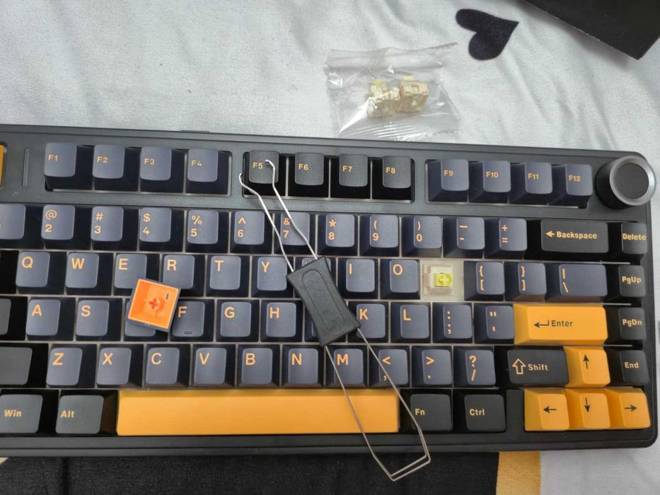 Tastatura mecanica AULA F75 Neagra wifi/bluetooth/cablu, hotswap rgb