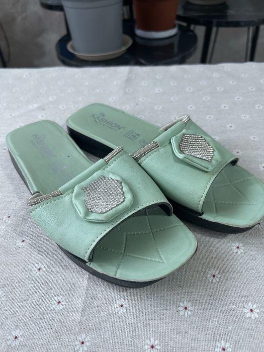 Продаются шлепки