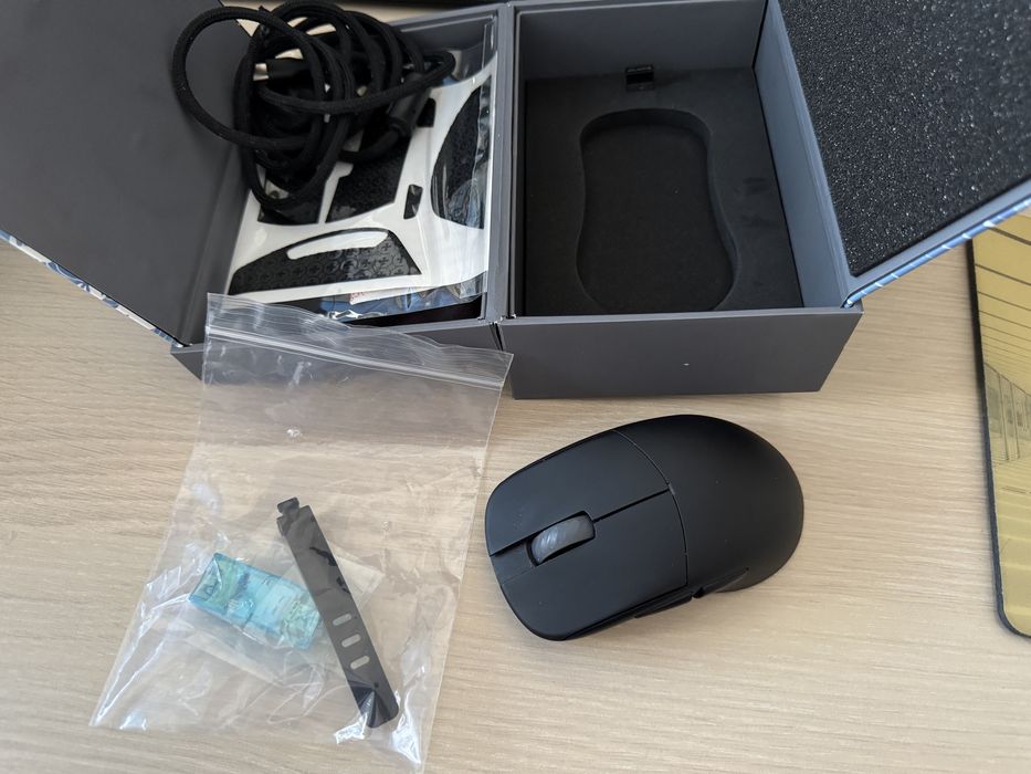 Vand mouse Lamzu Atlantis Mini in cutie