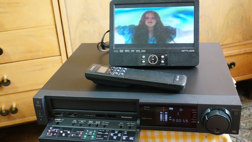 Video recorder VHS Panasonic NV-F75 stereo Hi-Fi