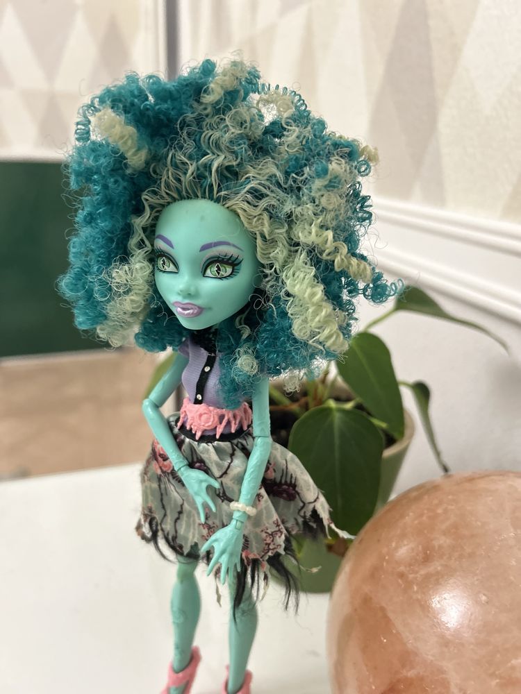 monster high honey swamp