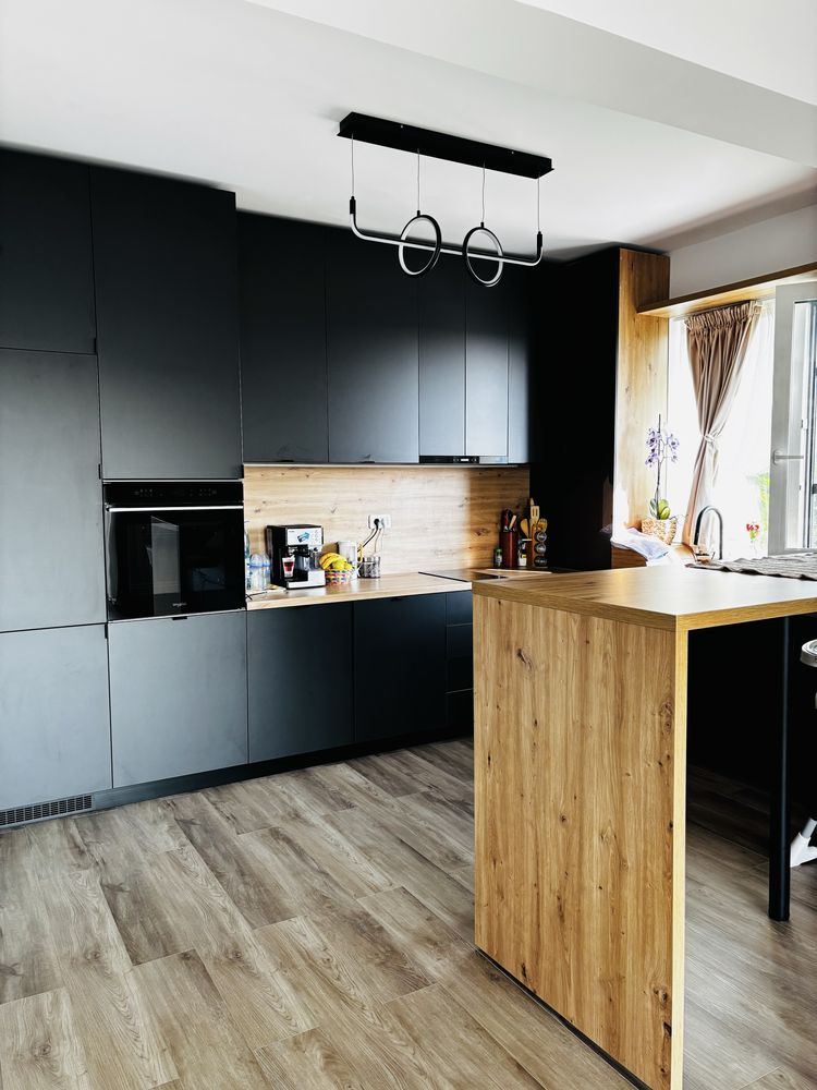 Apartament cu 3 camere Hlincea Cetatuia