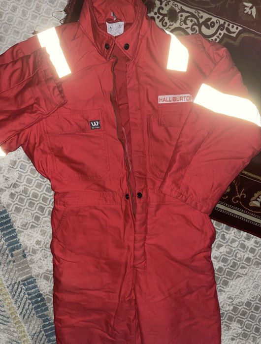 Спец комбинизон новый