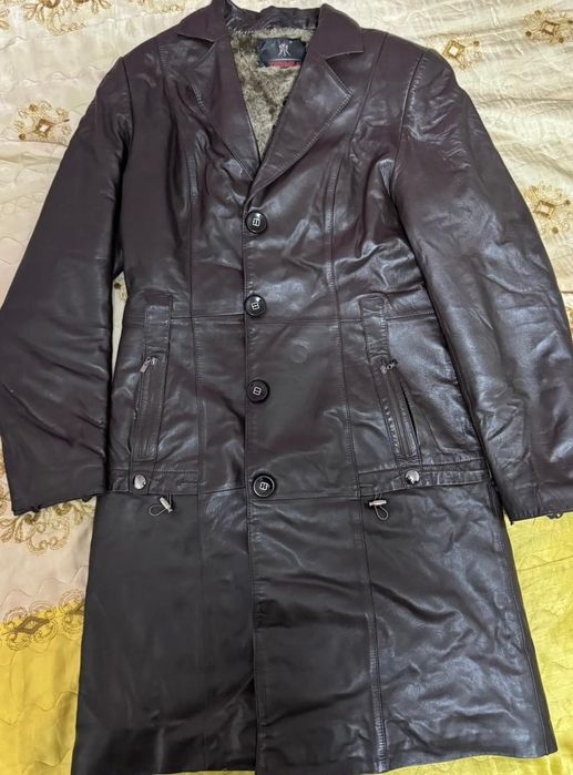 Продам новое кожаное пальто