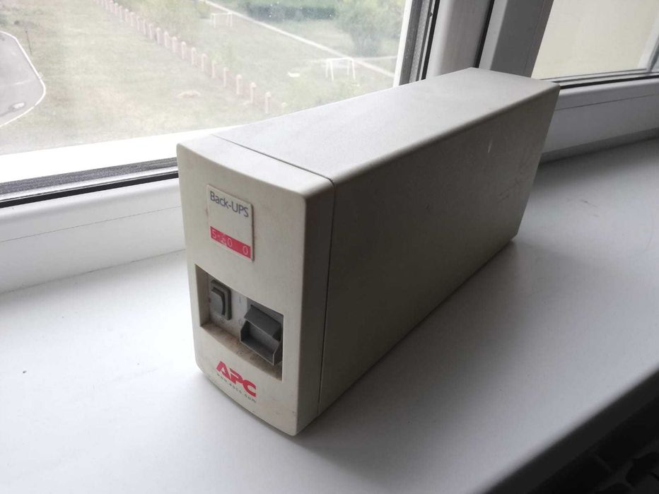 стабилизатор для компьютерной и электротехники