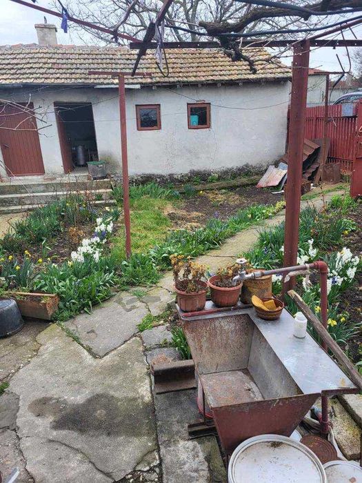 Продава се Къща в с. Ведрина, Област Добрич - 90 кв.м за 367 €/кв.м - Снимка #1