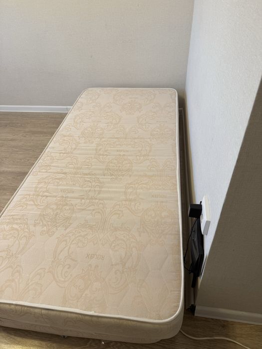 Продам 2 матраса 90*200