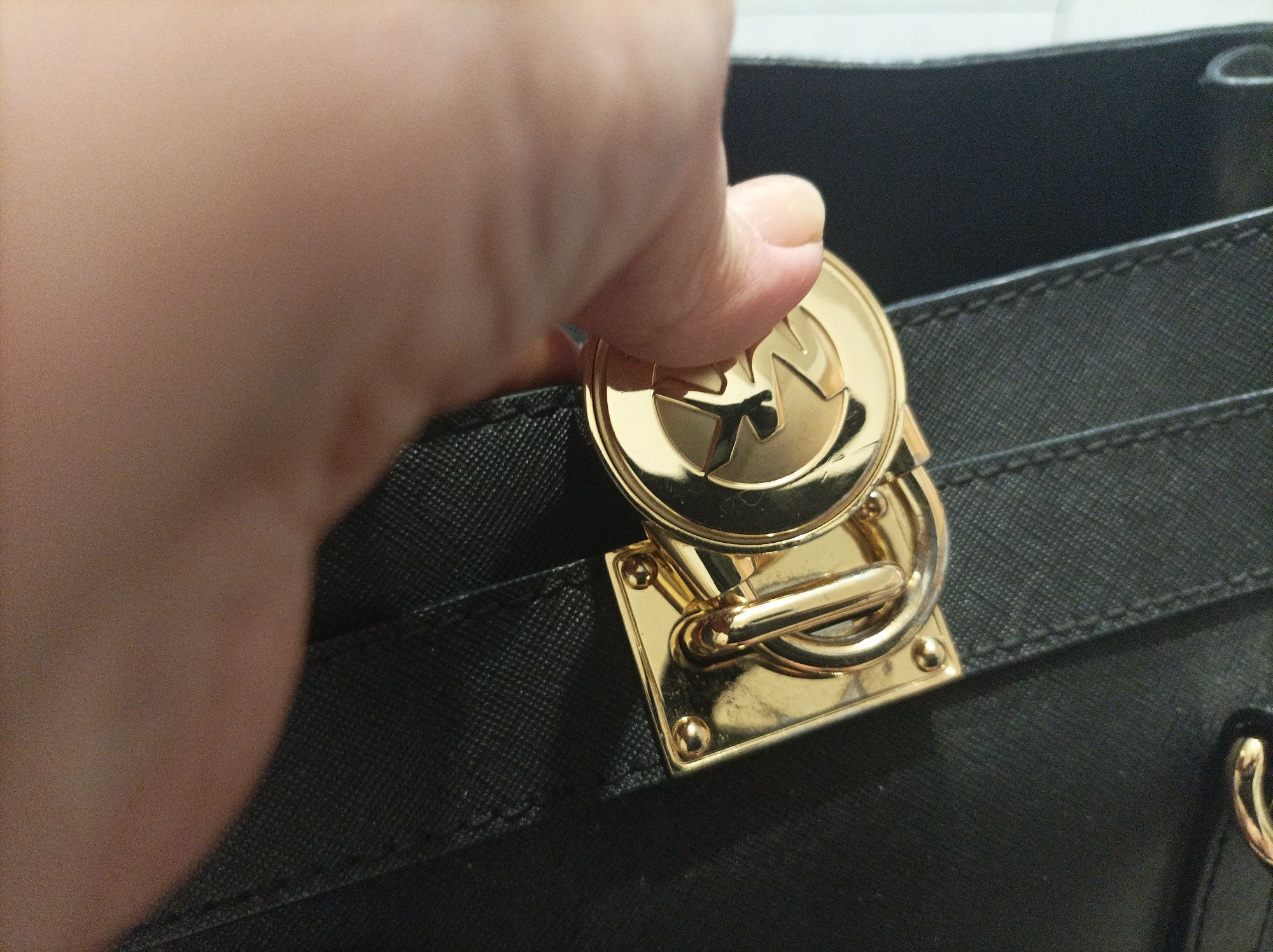 Дамска чанта Michael Kors