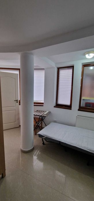 Inchiriez garsoniera in vila Bucuresti, etaj 2, zona Salaj sect 5