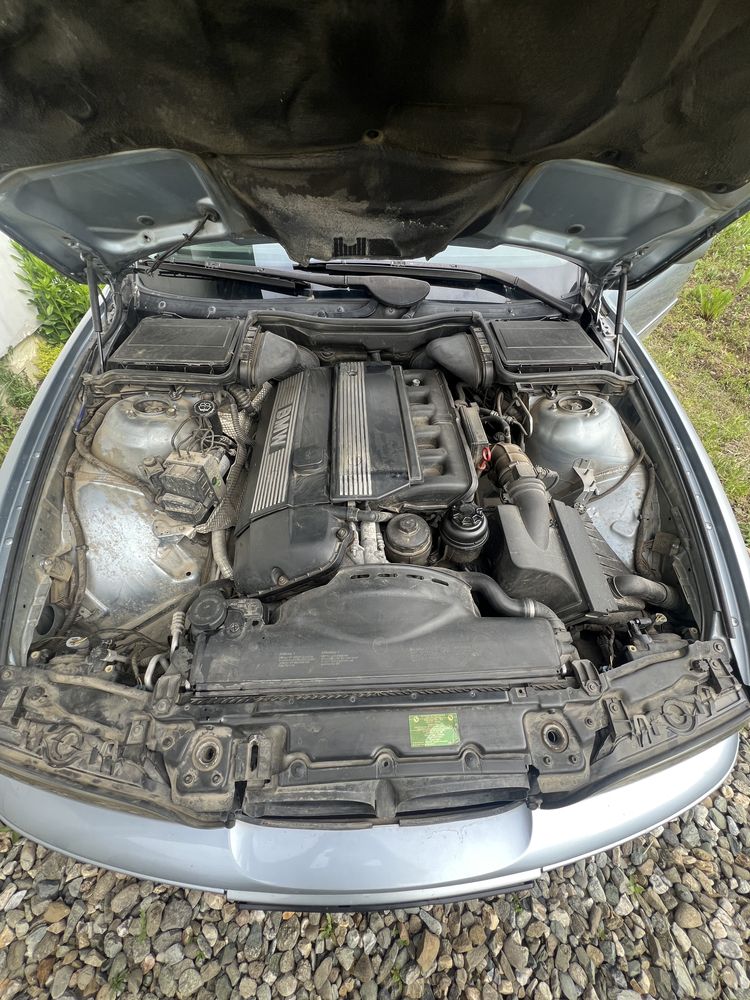 Vand sau schimb bmw e39 2.5i