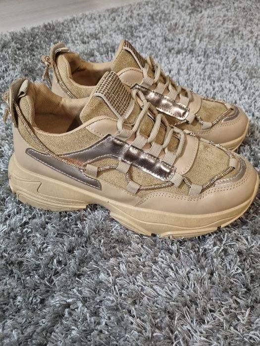 Маратонки 40 номер