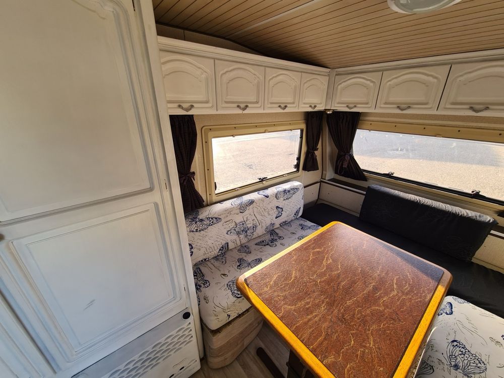 Продава се каравана HOBBY 400C