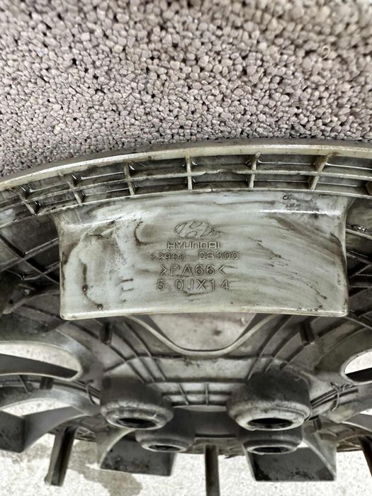 Тасове за hyundai оригинални