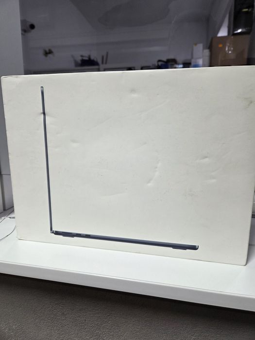 MacBook Air 13" M4 16/256 GB NOU Sigilat
