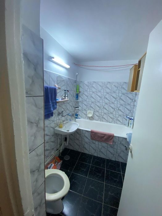 De vanzare apartament cu 2 camere, decomandat, Regele Ferdinand I