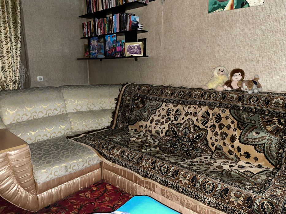 Продам диван недорого