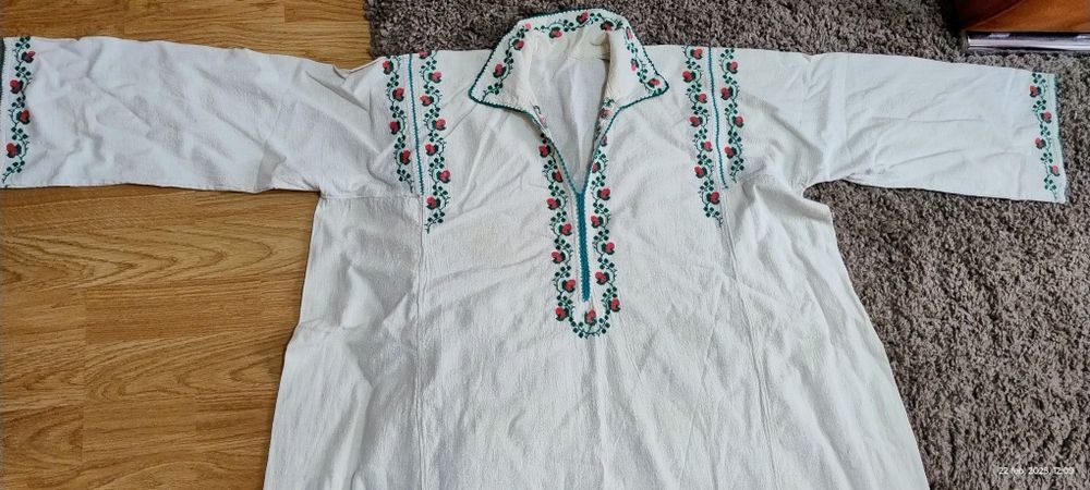 Camasa de noapte traditionala taraneasca
