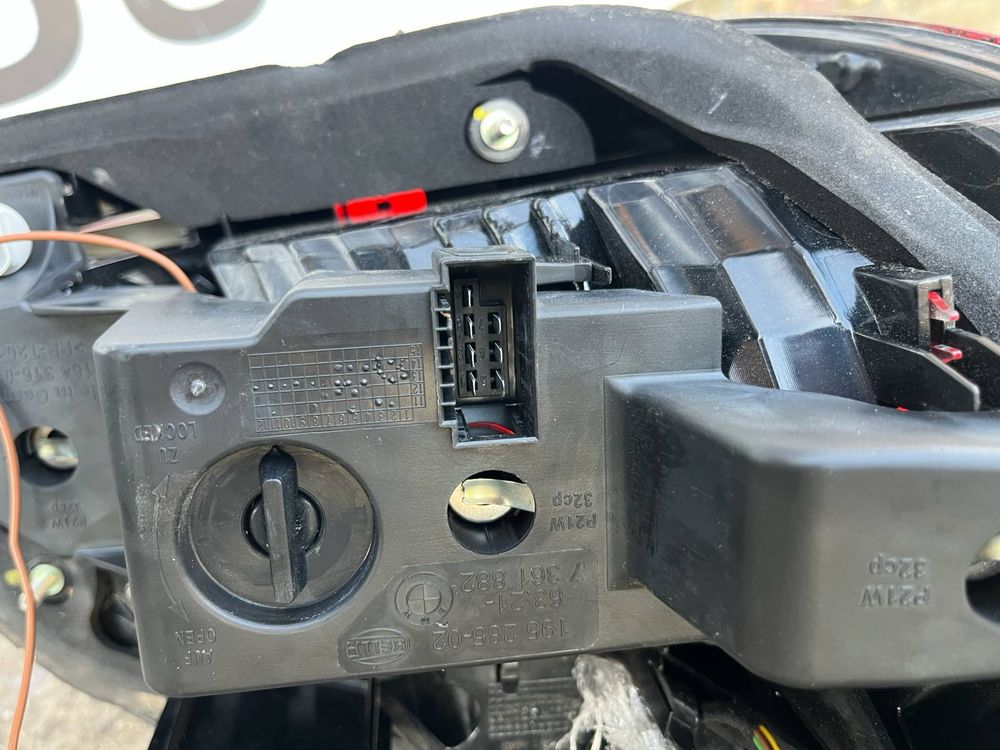 Фейслифт LCI стопове за БМВ BMW E60 с букси
