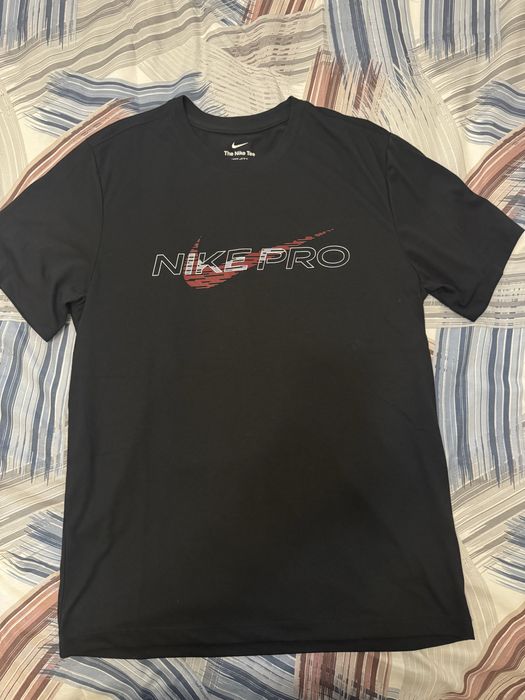 3 чисто нови тениски