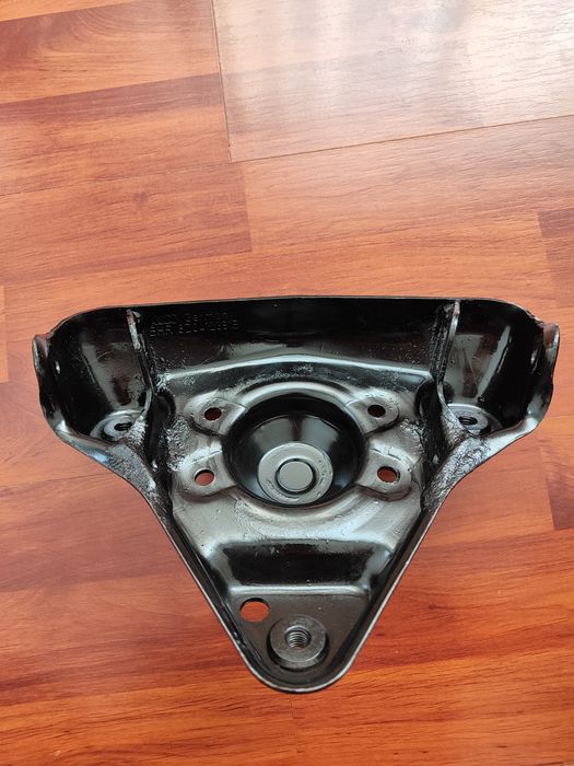 Планка Макферсон за AUDI A4  VW B5