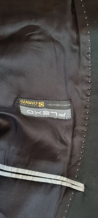 Vand costum barbatesc ,marimea l,purtat o singura data