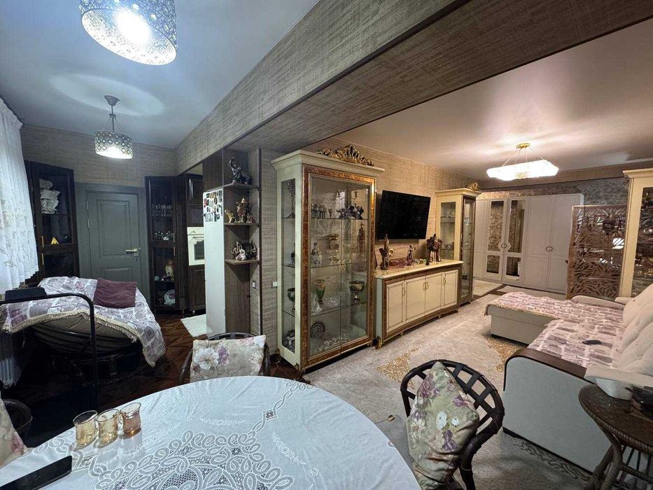 Ц-5
4в3/2/4
Площадь: 90 м²