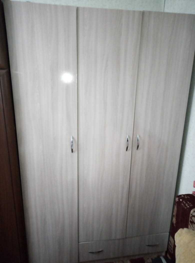 Продам шифоньер новый  недорого