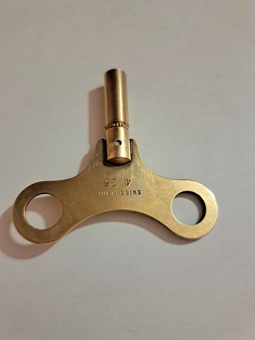 Месингов ключ за стенен часовник Swiss made 4,25 Nr. 8