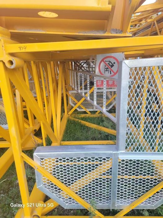 Bashenniy kran 2023 yilda ishlab chiqarilgan