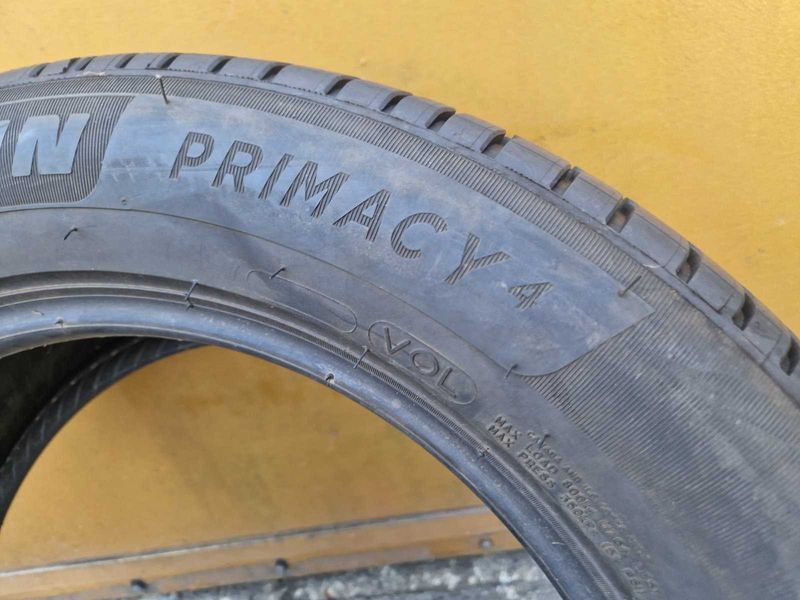 1 Michelin R18 235/55
лятна гума 
DOT0422