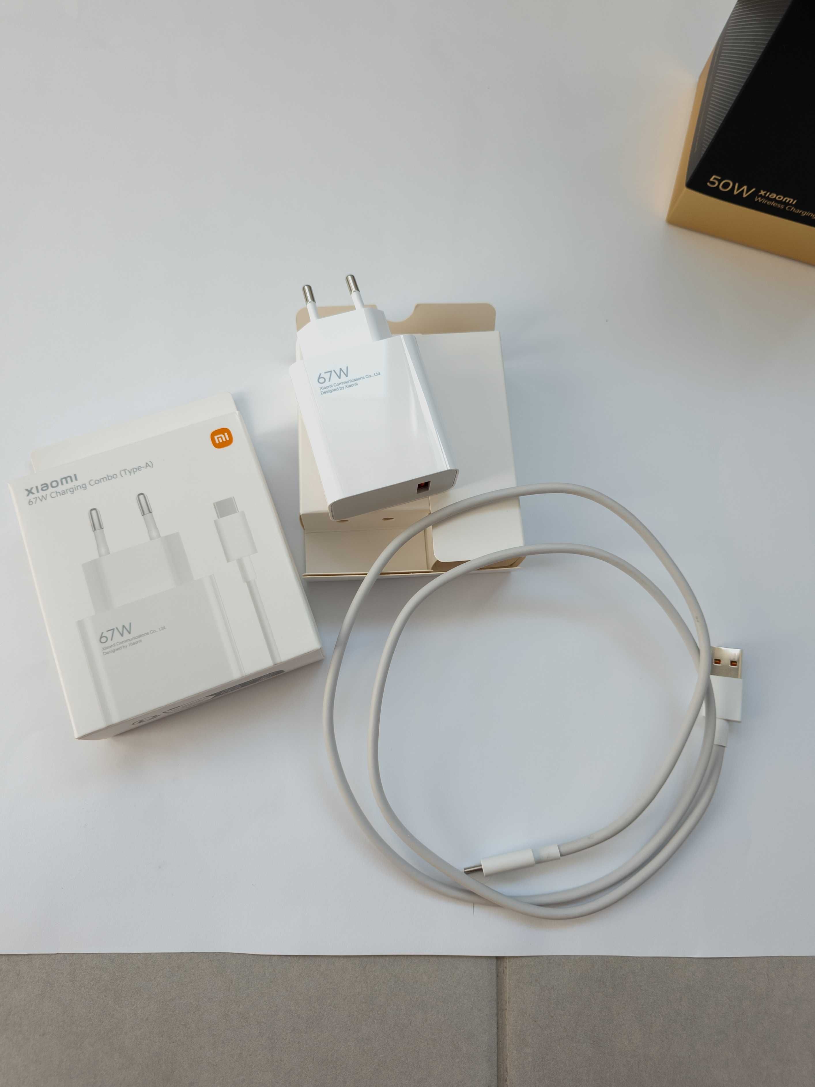 Xiaomi 13 256GB + безжично зарядно 50W + жично зарядно 67W