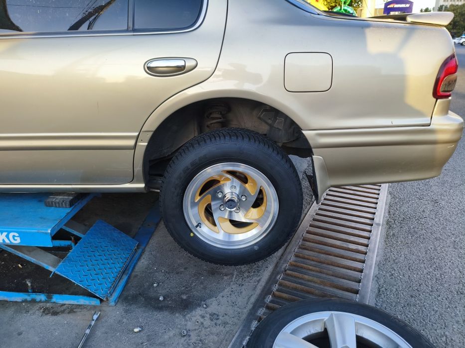 Продам диски с шинами R15 5x114 Алюминиевые легкие.