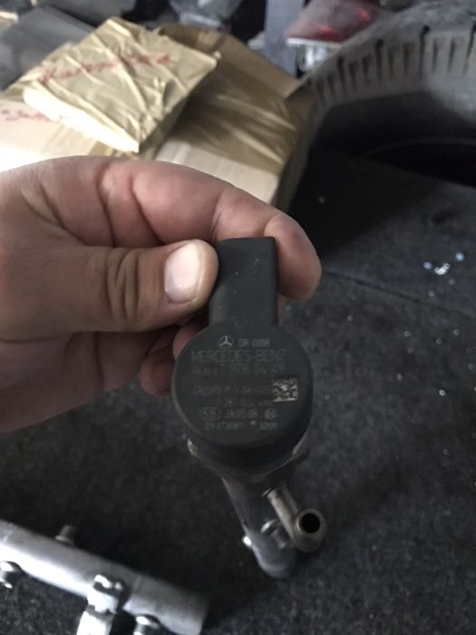 Горивна рейка мерцедес МЛ/Mercedes Ml w164 320/280cdi