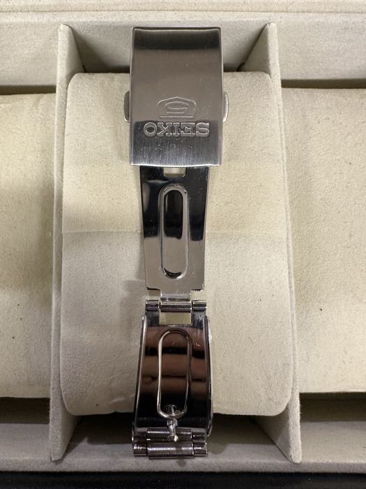 Автоматичен часовник Seiko 5 Day-Date