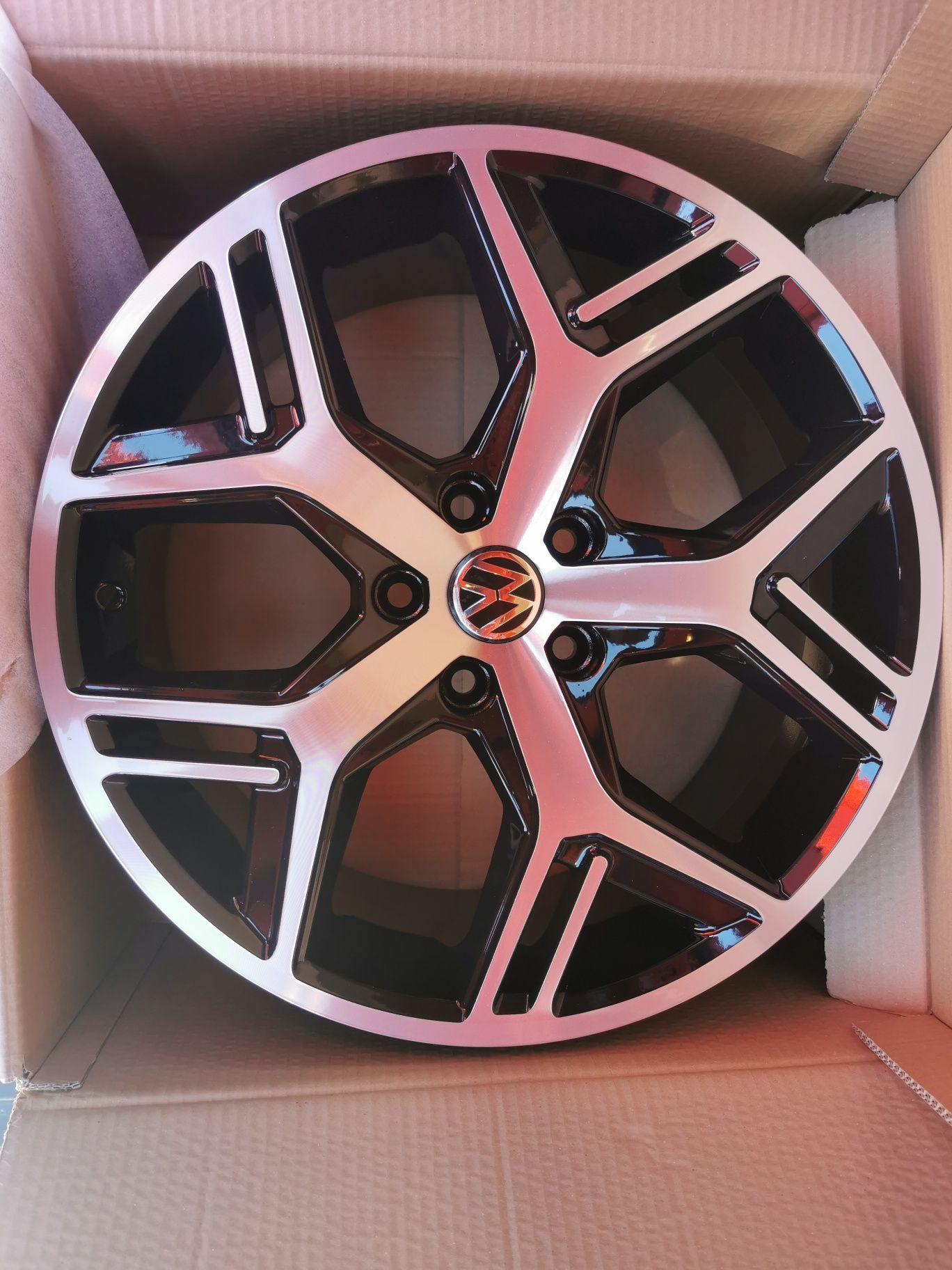 Vand jante de aliaj pentru vw pe 18 marca rc wheels