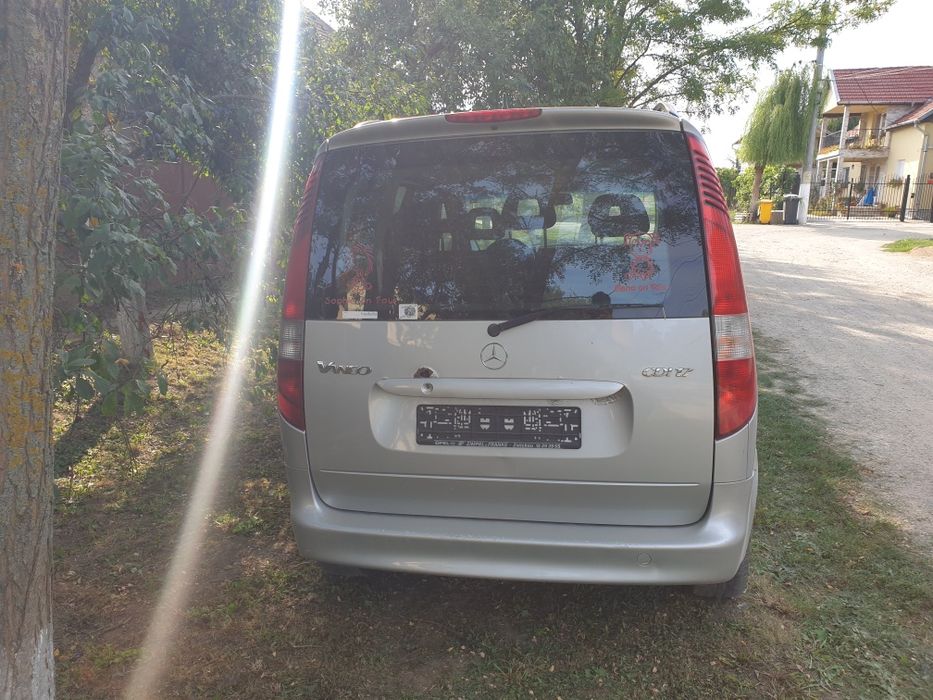 Dezmembrez mercedes vaneo