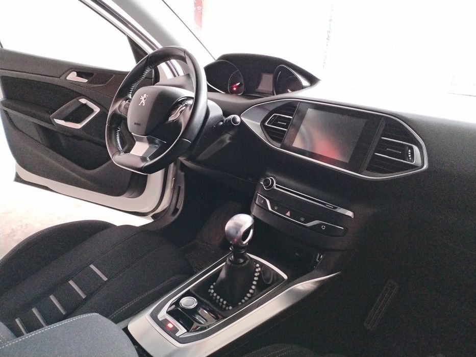 Peugeot feline 308 GT Line 1.6 benzină