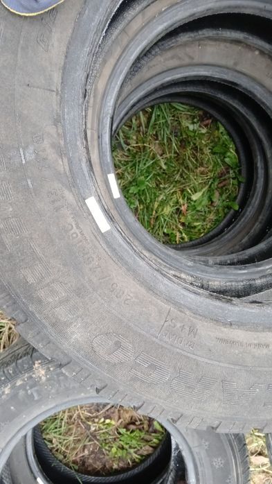 anvelope de iarna mărimea 205.75.16C .7ml preț 650 lei info 07***